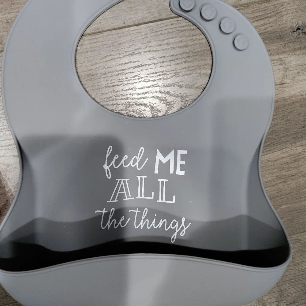 Bella Tunno set of 3 baby wonder silicone bibs